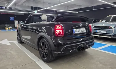 MINI Cooper Convertible 2023, 33435 км, за 28000000 KRW
