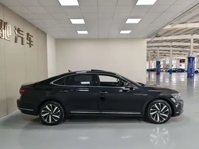Volkswagen Passat 2025, 21000 км, за 128800 CNY - фото 8
