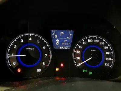 Hyundai Accent 2015, 180252 км, за 3500000 KRW - фото 6