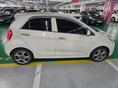 Kia Morning 2016, 90437 км, за 5990000 KRW
