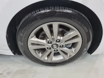 Hyundai Avante 2016, 159000 км, за 6990000 KRW - фото 20