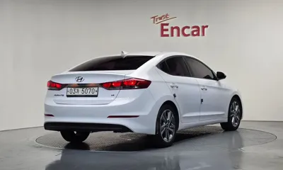Hyundai Avante 2018, 99969 км, за 9800000 KRW - фото 2
