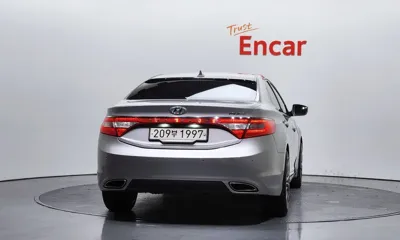 Hyundai Grandeur 2014, 126486 км, за 5112.28 USD