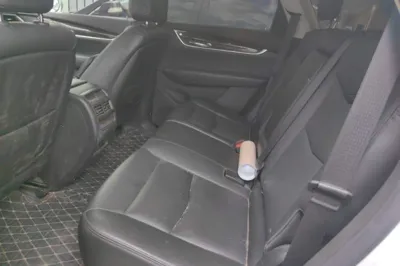 Cadillac XT5 2018, 118000 км, за 77541.44 CNY - фото 17