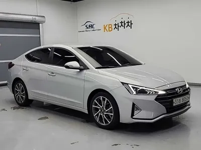 Hyundai Avante 2019, 81945 км, за 11900000 KRW