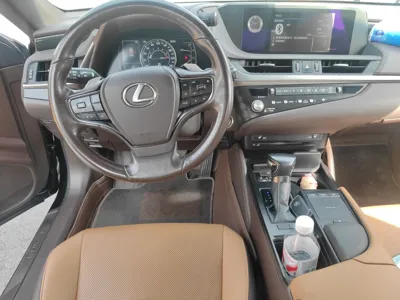 Lexus ES 2020, 138900 км, за 159561.94 CNY - фото 9