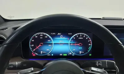 Mercedes-Benz E-Class 2023, 26343 км, за 51600000 KRW - фото 8