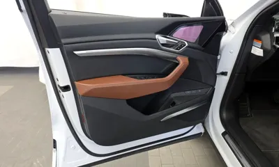 Audi e-tron 2022, 141243 км, за 39900000 KRW - фото 24