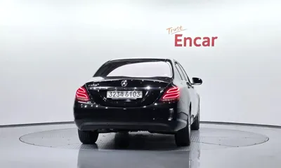 Mercedes-Benz C-Class 2017, 107327 км, за 12300000 KRW