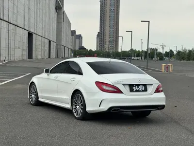 Mercedes-Benz CLS 2017, 60000 км, за 238800 CNY