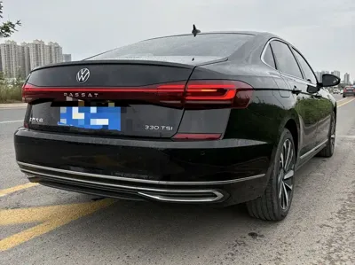Volkswagen Passat 2023, 17000 км, за 109800 CNY - фото 10