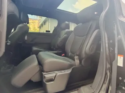 Toyota Granvia 2023, 34000 км, за 228000 CNY - фото 9