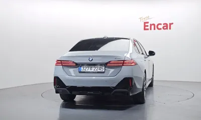 BMW 5-Series 2025, 5158 км, за 77900000 KRW - фото 4