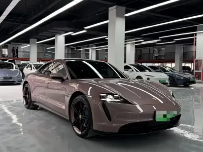 Porsche Taycan 2021, 28000 км, за 252800 CNY