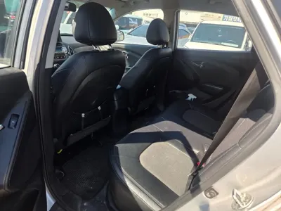 Hyundai Tucson 2011, 211232 км, за 3990000 KRW