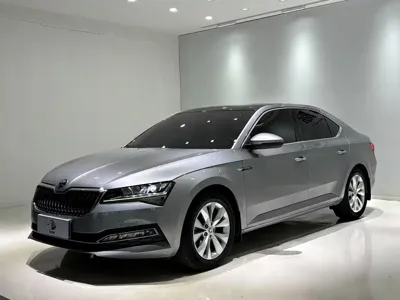 Skoda Superb · 2022 год
