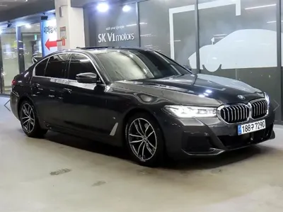 BMW 5-Series · 2023 год