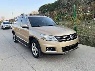 Volkswagen Tiguan 2012, 100000 км, за 24800 CNY