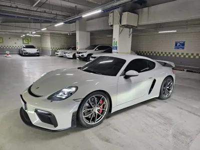 Porsche 718 · 2023 год