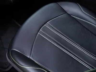 Aston Martin V8 Vantage 2018, 35200 км, за 838000 CNY - фото 29