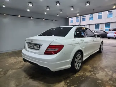 Mercedes-Benz C-Class 2013, 92858 км, за 5900000 KRW - фото 4