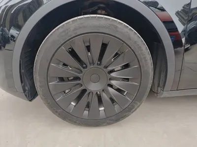 Tesla Model Y 2023, 85300 км, за 153400 CNY - фото 23
