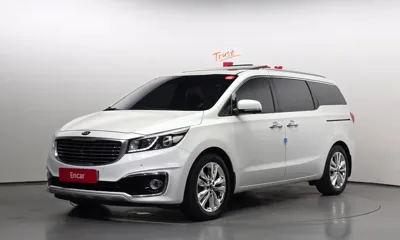 Kia Canival · 2015 год