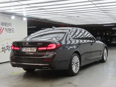 BMW 5-Series 2023, 12390 км, за 35300000 KRW
