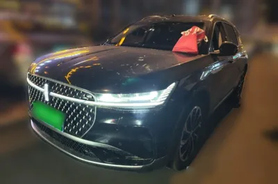 Lincoln Nautilus · 2023 год