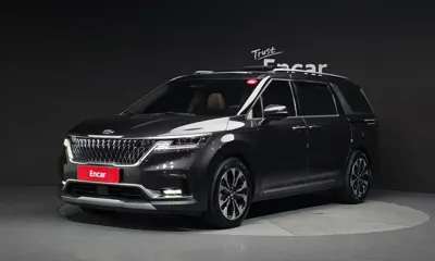 Kia Canival · 2021 год
