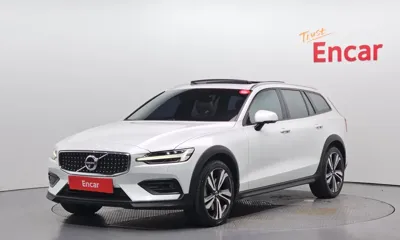 Volvo V60 · 2019 год