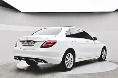 Mercedes-Benz C-Class 2020, 74800 км, за 21700000 KRW