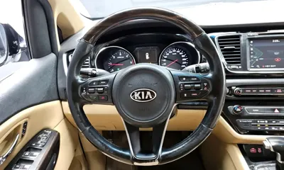 Kia Canival 2018, 224951 км, за 7900000 KRW - фото 12