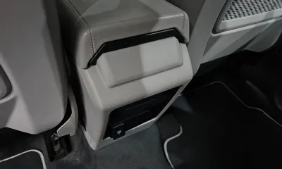 Land Rover Discovery Sport 2019, 49705 км, за 29500000 KRW - фото 33
