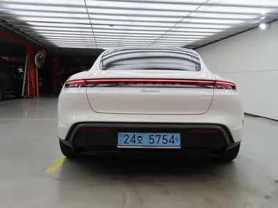 Porsche Taycan 2023, 46595 км, за 99000000 KRW