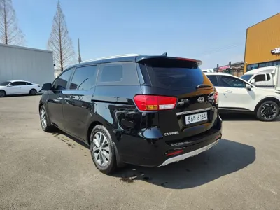 Kia Canival 2018, 92025 км, за 7700000 KRW - фото 5