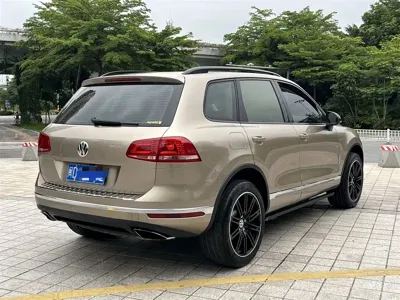 Volkswagen Touareg 2016, 120000 км, за 99800 CNY - фото 4