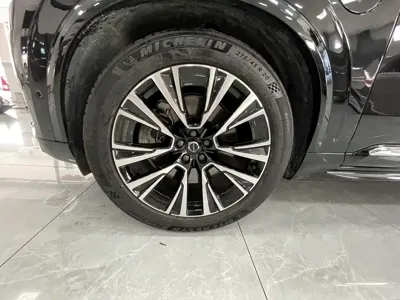 Volvo XC90 PHEV 2023, 12000 км, за 358800 CNY - фото 9
