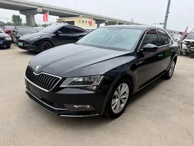 Skoda Superb · 2017 год