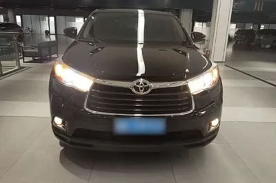 Toyota Highlander 2015, 69100 км, за 82860.45 CNY