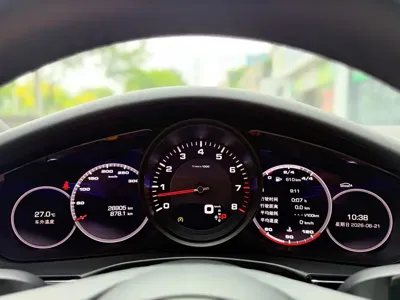 Porsche Panamera 2021, 26000 км, за 598000 CNY - фото 13
