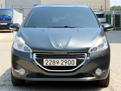 Peugeot 208 2015, 67083 км, за 3990000 KRW - фото 1