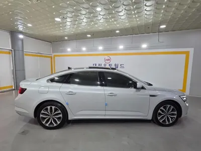 Renault-KoreaSamsung SM6 2016, 126059 км, за 7900000 KRW