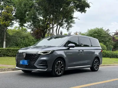 Roewe iMAX8 · 2021 год