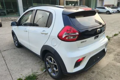 Geely Auto Vision X1 2017, 47100 км, за 33255.67 CNY