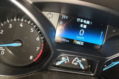 Ford Focus 2018, 15100 км, за 55301.48 CNY - фото 9