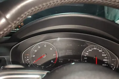 Audi A6L 2017, 111900 км, за 98291.84 CNY - фото 4