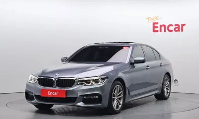 BMW 5-Series · 2017 год