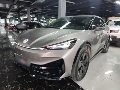 Volkswagen 06 · 2025 год