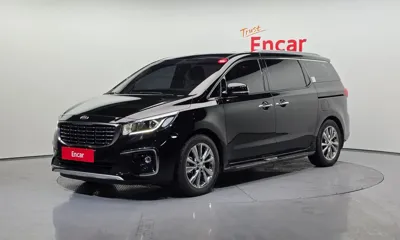 Kia Canival · 2020 год